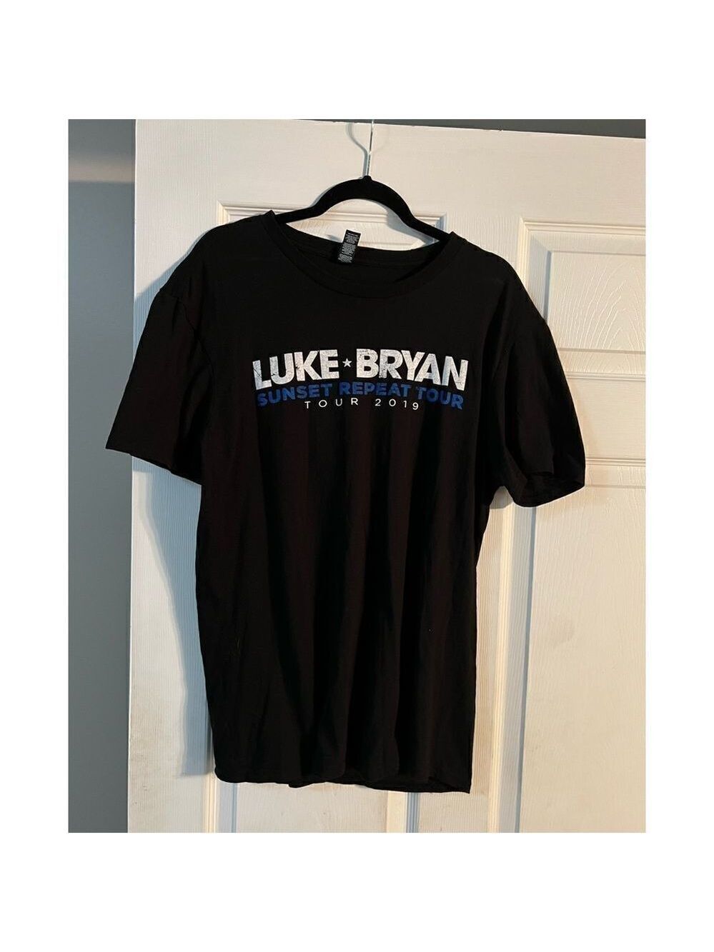 Luke Bryan 2019 Sunset Repeat Tour T-Shirt